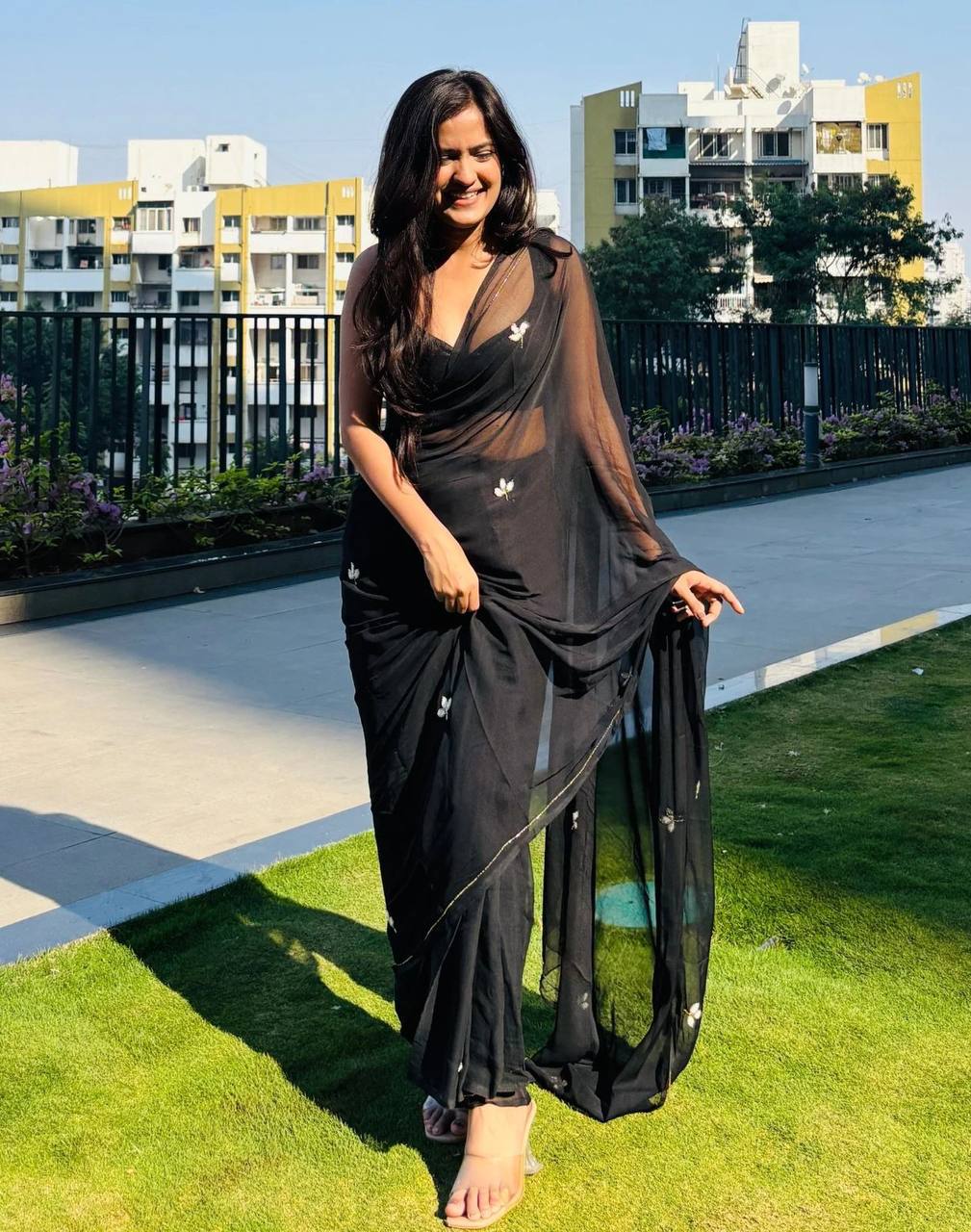 ResellerMart Vibrant Lightweight Black Saree | Designer Bollywood Style Drape