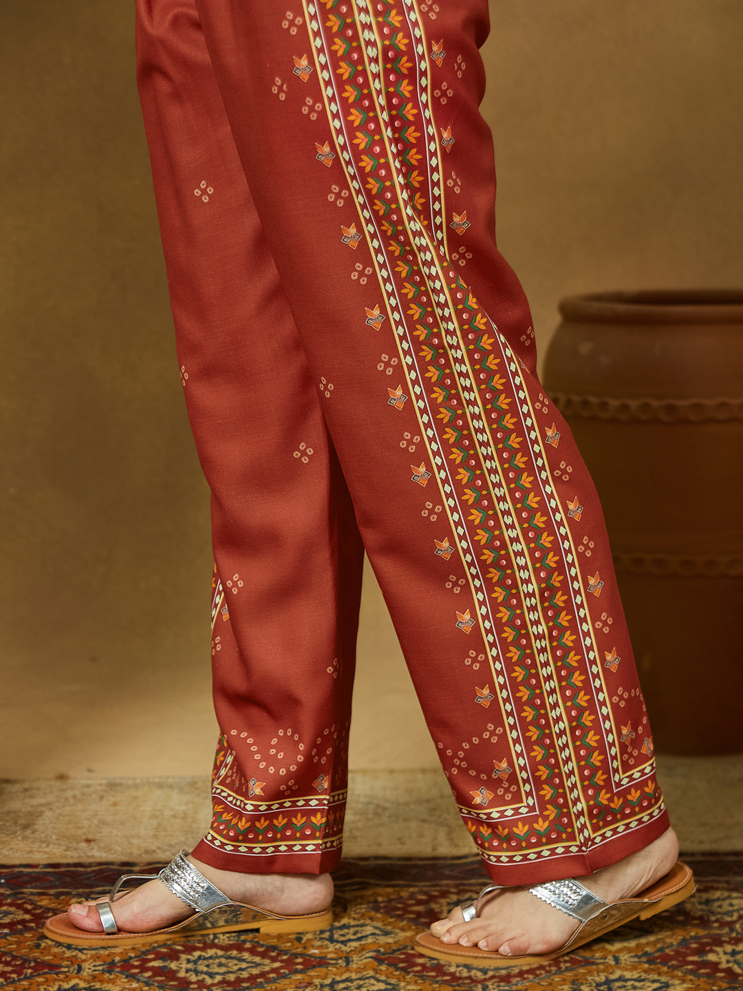 ResellerMart Women's Rust Cotton Blend Ethnic Motifs Printed Straight Kurta Set